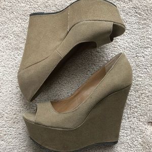 Steve Madden Wedge Sandal